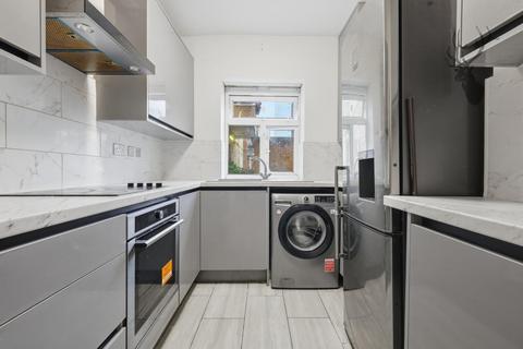 2 bedroom flat for sale, Barford House, E3