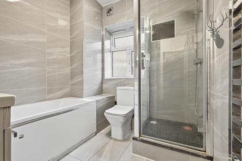 2 bedroom flat for sale, Barford House, E3