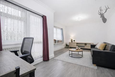 2 bedroom flat for sale, Barford House, E3