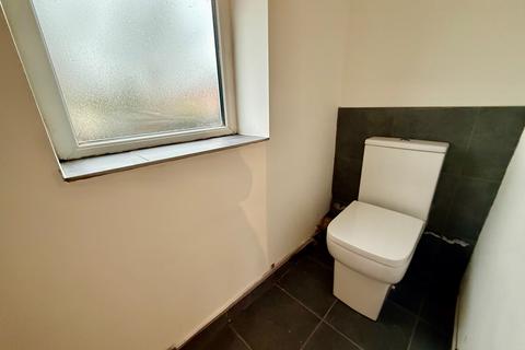 3 bedroom terraced house to rent, Leigh Road, Sutton Coldfield