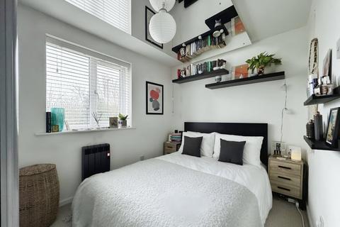1 bedroom apartment for sale, Cumberland Place, London SE6