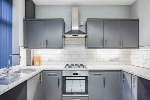 4 bedroom terraced house for sale, Lee Mount Road, Halifax HX3