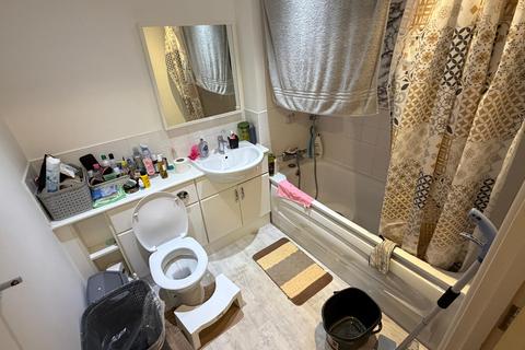 2 bedroom apartment to rent, Spring Place, Barking IG11