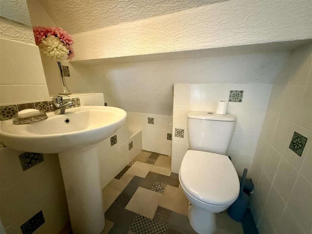 Bedroom two wc