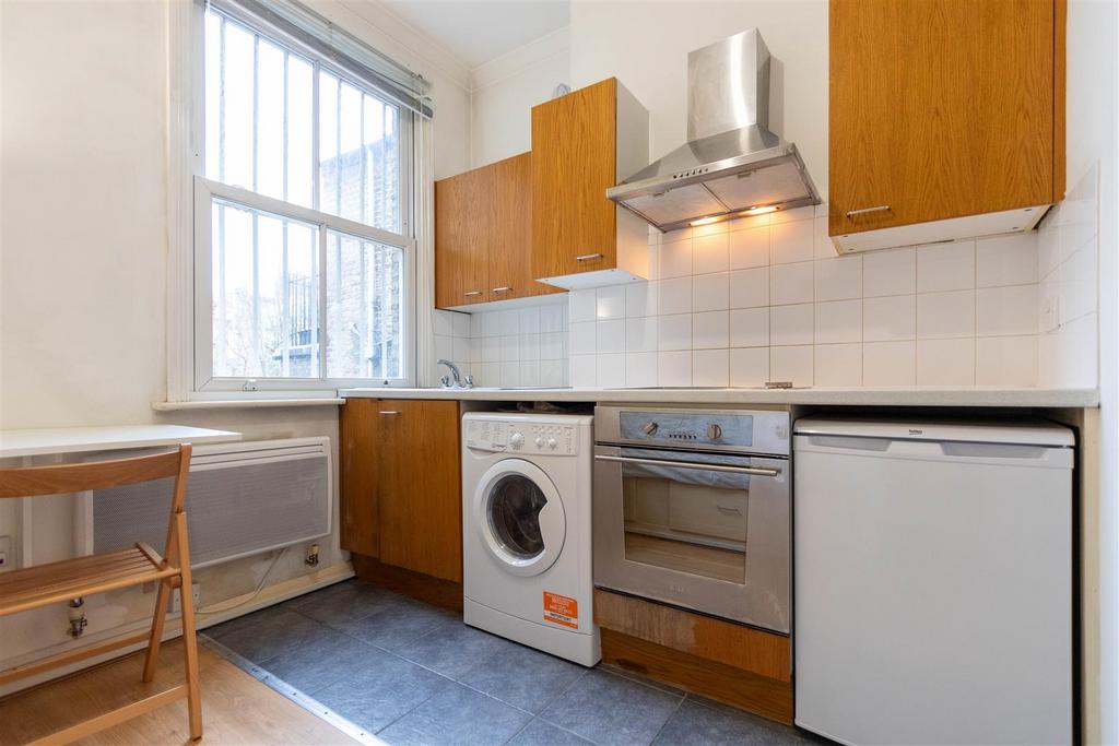 Kitchen area.jpg