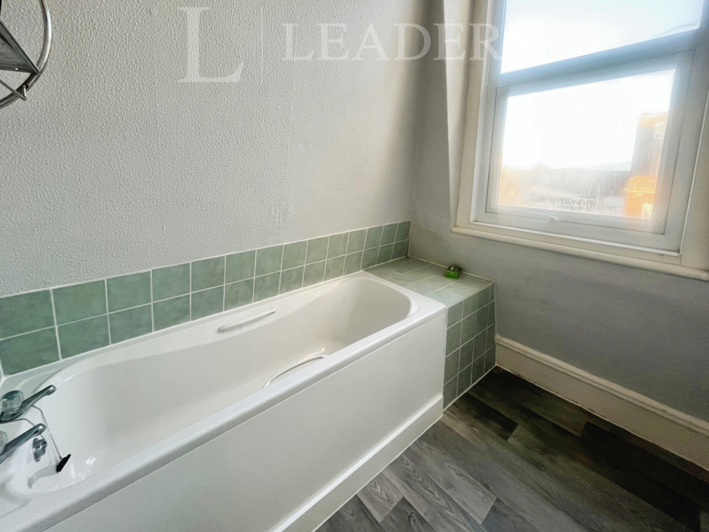 7045d88d-bathroom