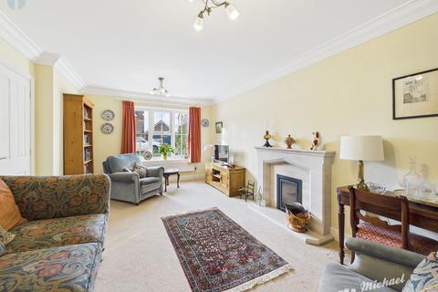 4 bedroom detached house for sale, Church Farm Close, Bierton, Aylesbury, Buckinghamshire
