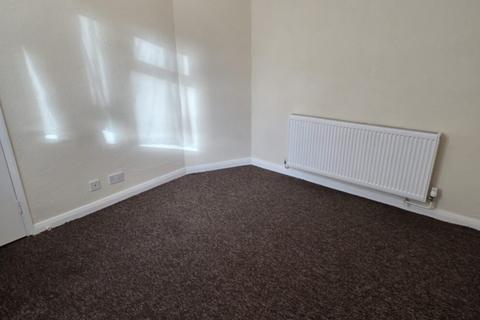 2 bedroom flat to rent, Minet Avenue, London NW10