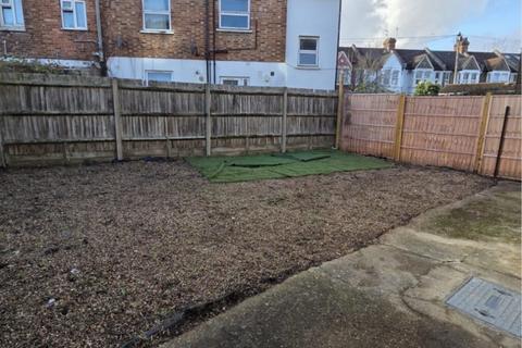 2 bedroom flat to rent, Minet Avenue, London NW10