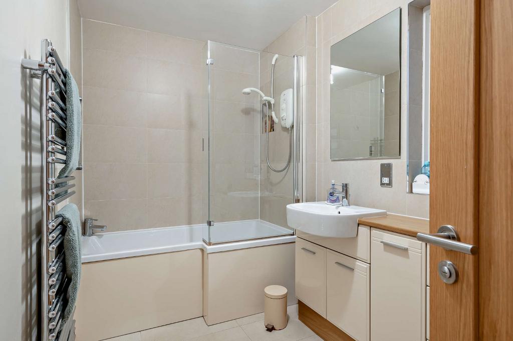 Bed 6 En Suite