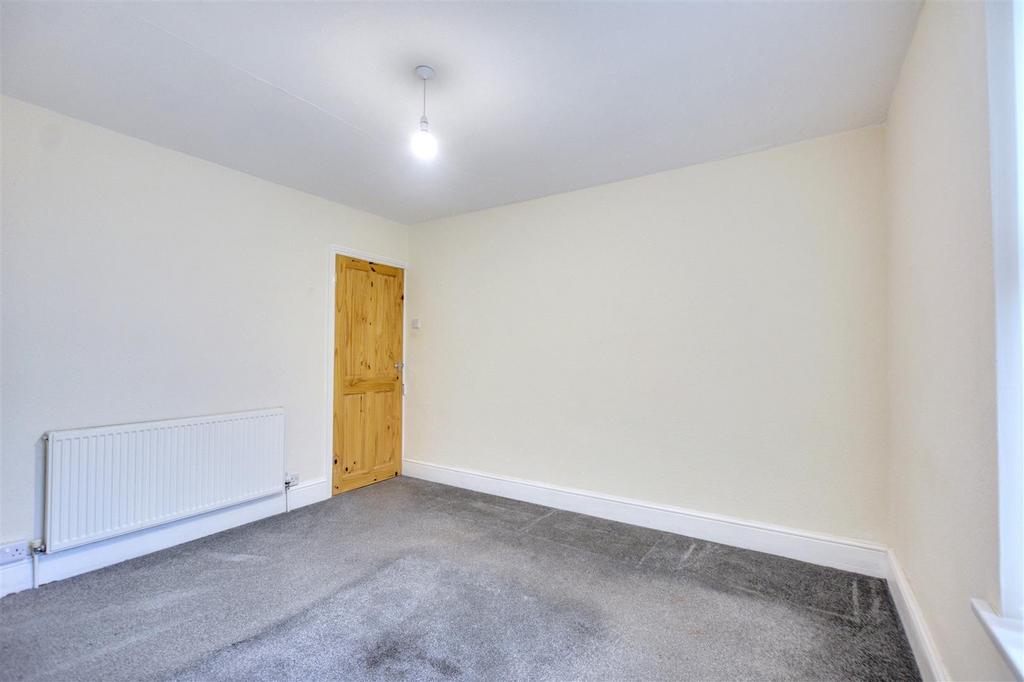 Bedroom 1 2.jpeg