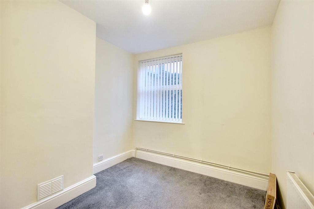 Bedroom 2 1.jpeg