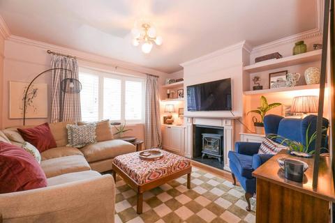 undefined, Cottage Grove, Surbiton, KT6