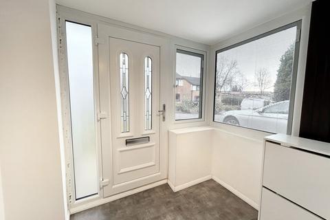 3 bedroom detached house to rent, Shillingten Close, Manchester M28