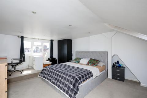 undefined, Little Ealing Lane, Ealing