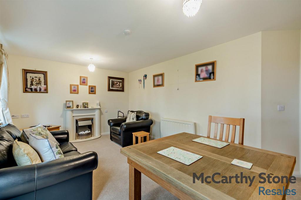 8673481-interior02-800.jpg