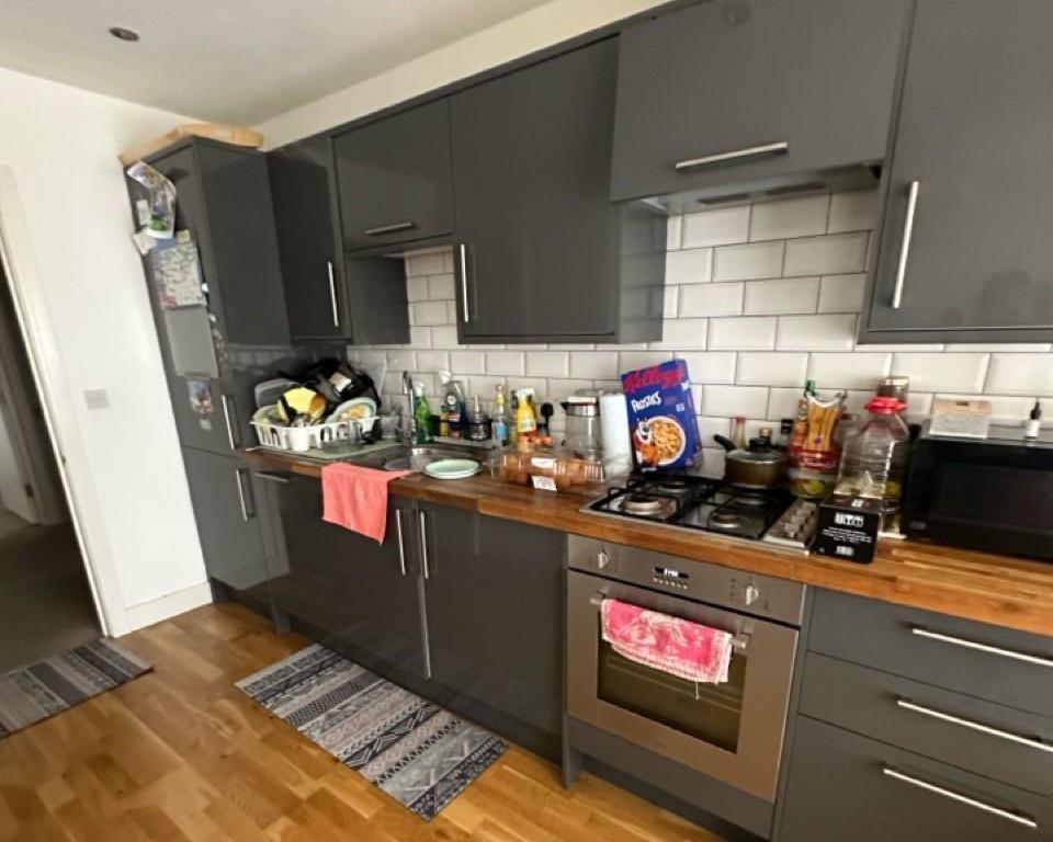 3a kitchen.jpg