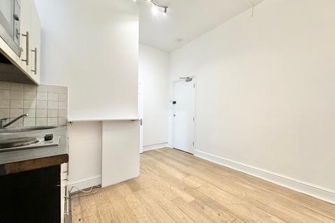 Studio to rent, 137 Fernhead Road, London W9