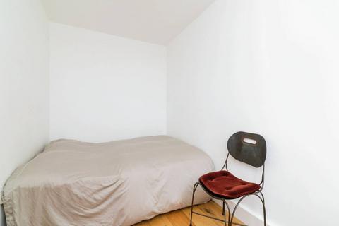 2 bedroom flat to rent, Turner Street, E1, Whitechapel, London, E1