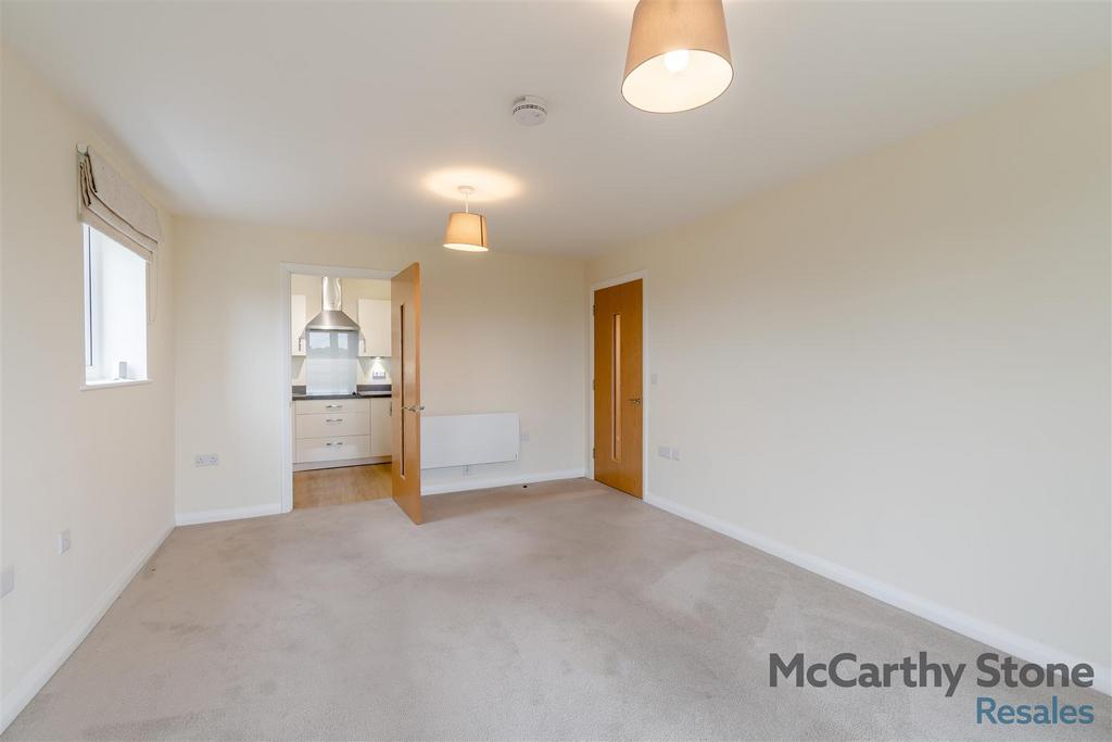 8660859-interior16.jpg