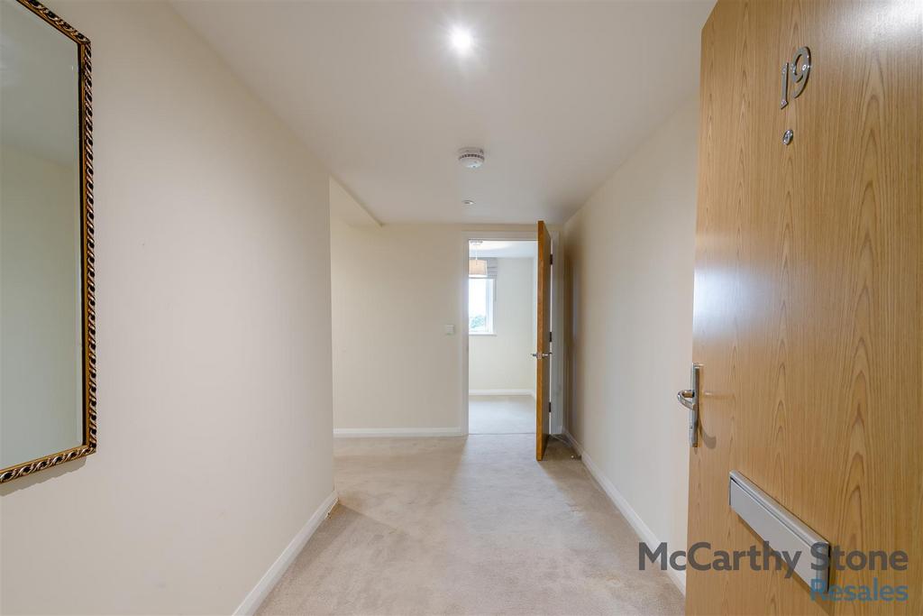 8660859-interior24.jpg