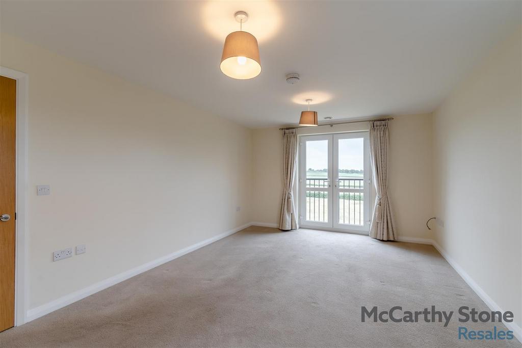 8660859-interior11.jpg