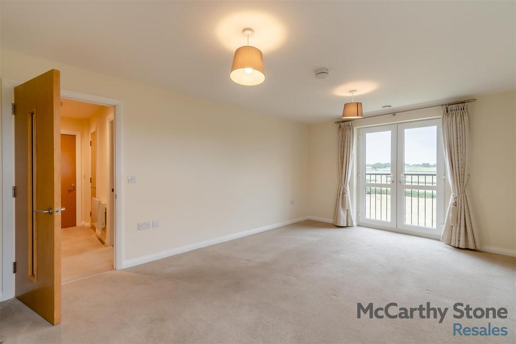 8660859-interior10.jpg