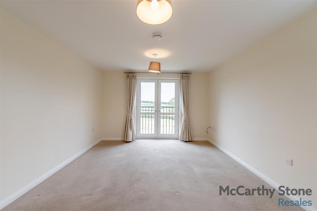 8660859-interior12.jpg