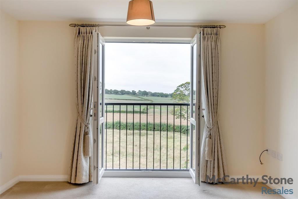 8660859-interior14.jpg