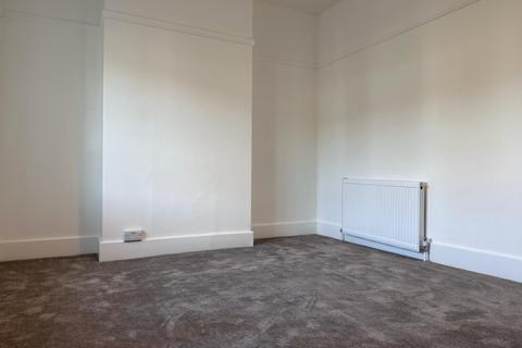 1 bedroom in a house share to rent, Central Avenue, Hayes UB3