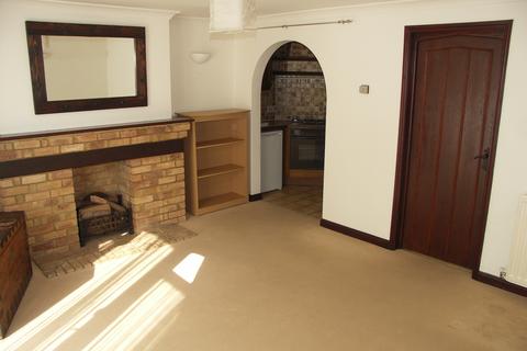 2 bedroom flat to rent, Bassetsbury Lane, High Wycombe, HP11