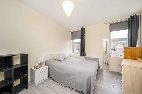 undefined, Cavendish Road, London SW12