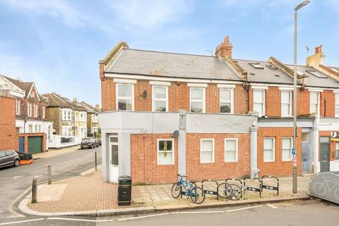 undefined, Cavendish Road, London SW12