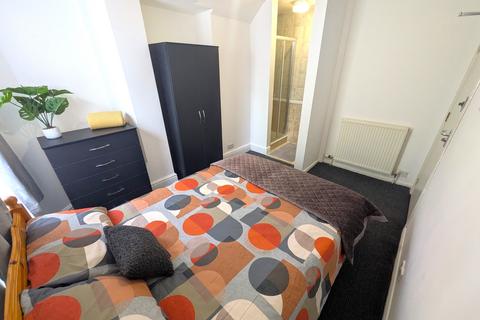 undefined, Goldswong Terrace, Nottingham NG3