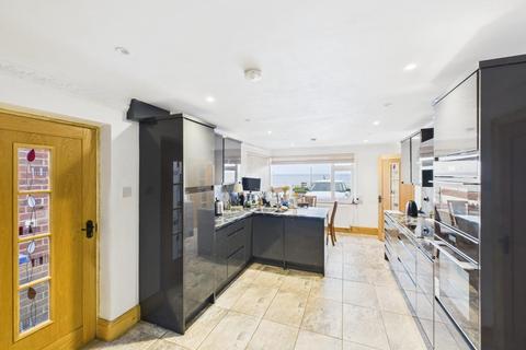 4 bedroom detached house for sale, Belvedere Parade, Bridlington YO15