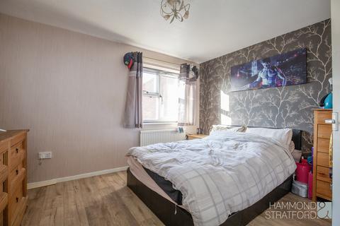 undefined, Thorp Court, South Green