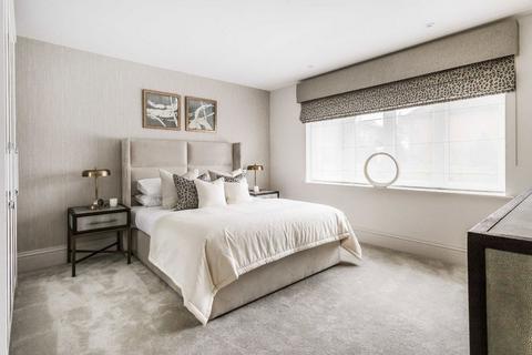 4 bedroom house for sale, Matham Road, East Molesey KT8