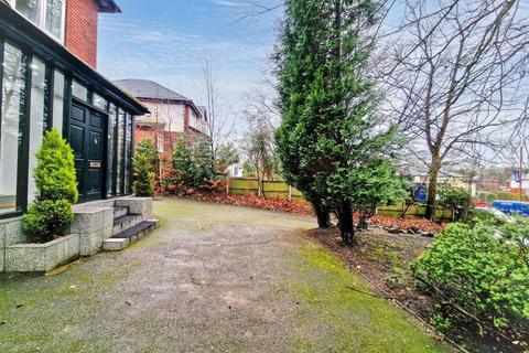 4 bedroom detached house for sale, Prestwich, Manchester M25