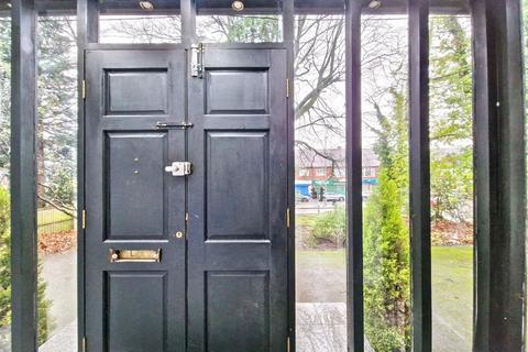 4 bedroom detached house for sale, Prestwich, Manchester M25