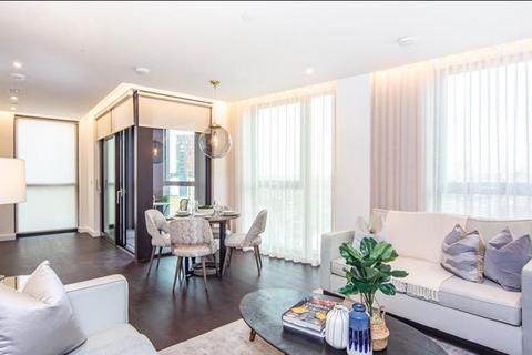 2 bedroom property to rent, Charles Clowes Walk, London SW11
