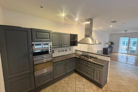 undefined, St. Davids Drive, Englefield Green, Egham