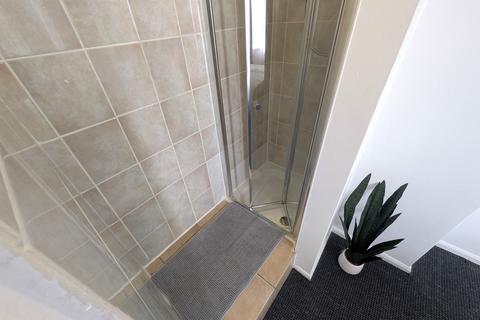 undefined, Goldswong Terrace, Nottingham NG3