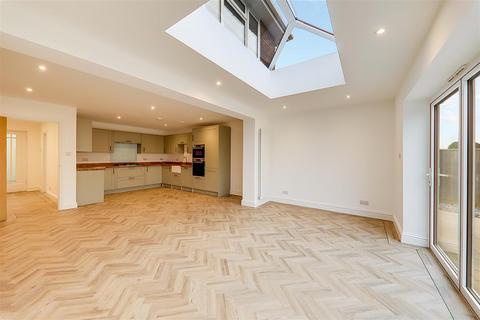 3 bedroom semi-detached house for sale, Palatine Road, Worthing BN12