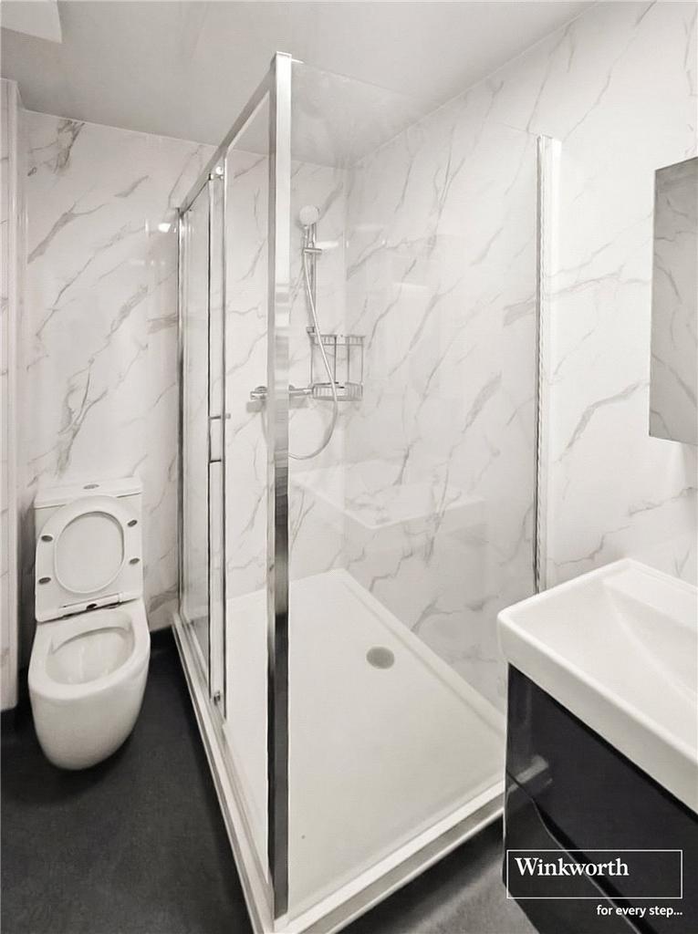 Shower/Room