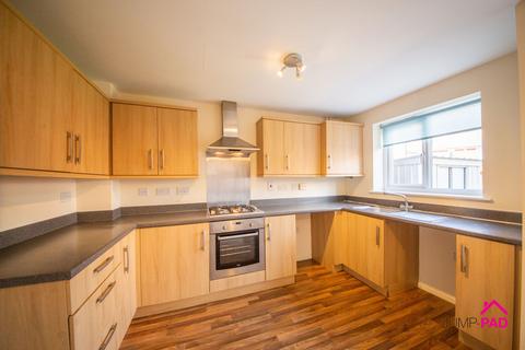 3 bedroom semi-detached house to rent, Daisy Avenue, Newton-Le-Willows, WA12