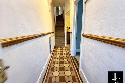 3 bedroom terraced house for sale, Wrekin Road, Telford TF1