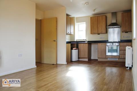 2 bedroom flat to rent, Brompton Road, Hamilton, Leicester LE5