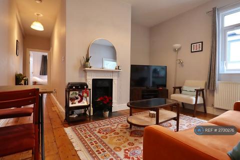 2 bedroom flat to rent, Cathedral Road, Cardiff, CF11