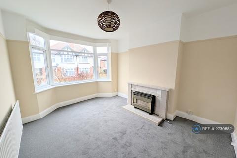 3 bedroom semi-detached house to rent, Exton Road, Nottingham, NG5