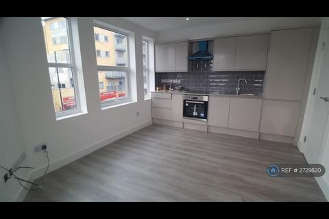 2 bedroom flat to rent, Thornton Heath, Croydon, CR7